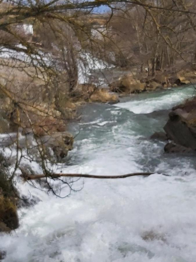 Durmiendo Entre Arboles, Bonita Cabana En La Rioja Anguciana Exteriér fotografie